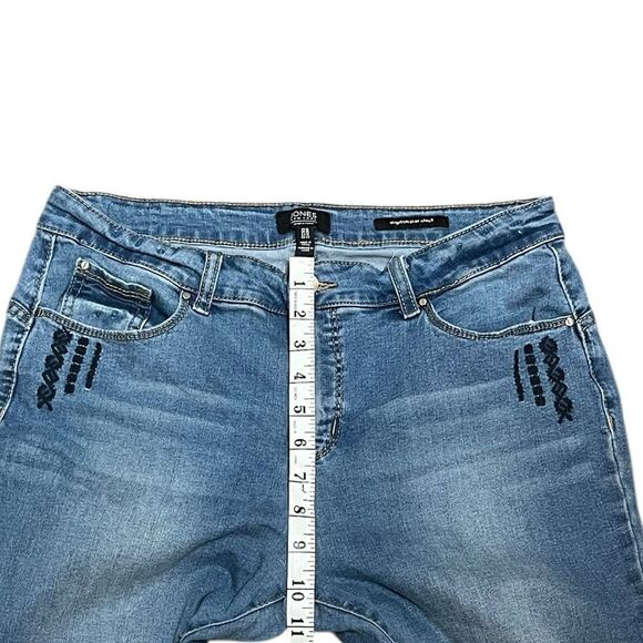 Jones New York Signature Women’s Madison Slim Ankle Denim Jeans, Size 12 - Picture 7 of 9